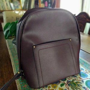 Faux-leather backpack (brand new)